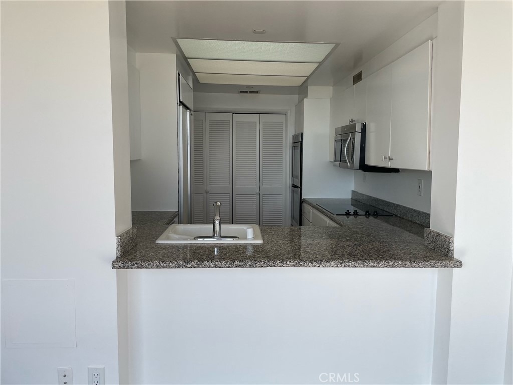 850 E Ocean Boulevard - Photo 6