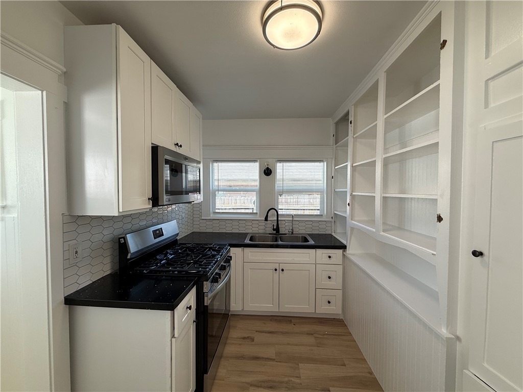 323 S Kroeger Street - Photo 6