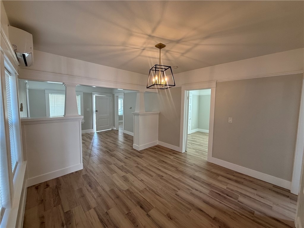 323 S Kroeger Street - Photo 4