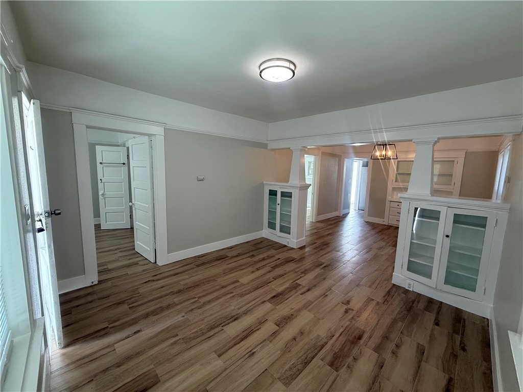 323 S Kroeger Street - Photo 3