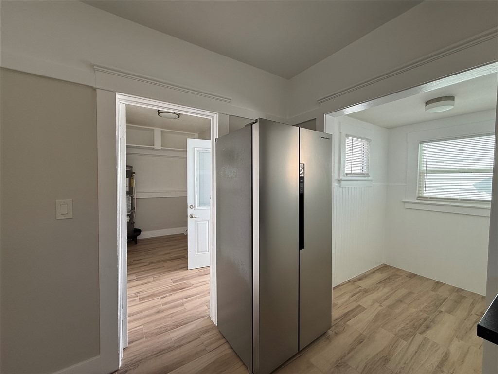 323 S Kroeger Street - Photo 9