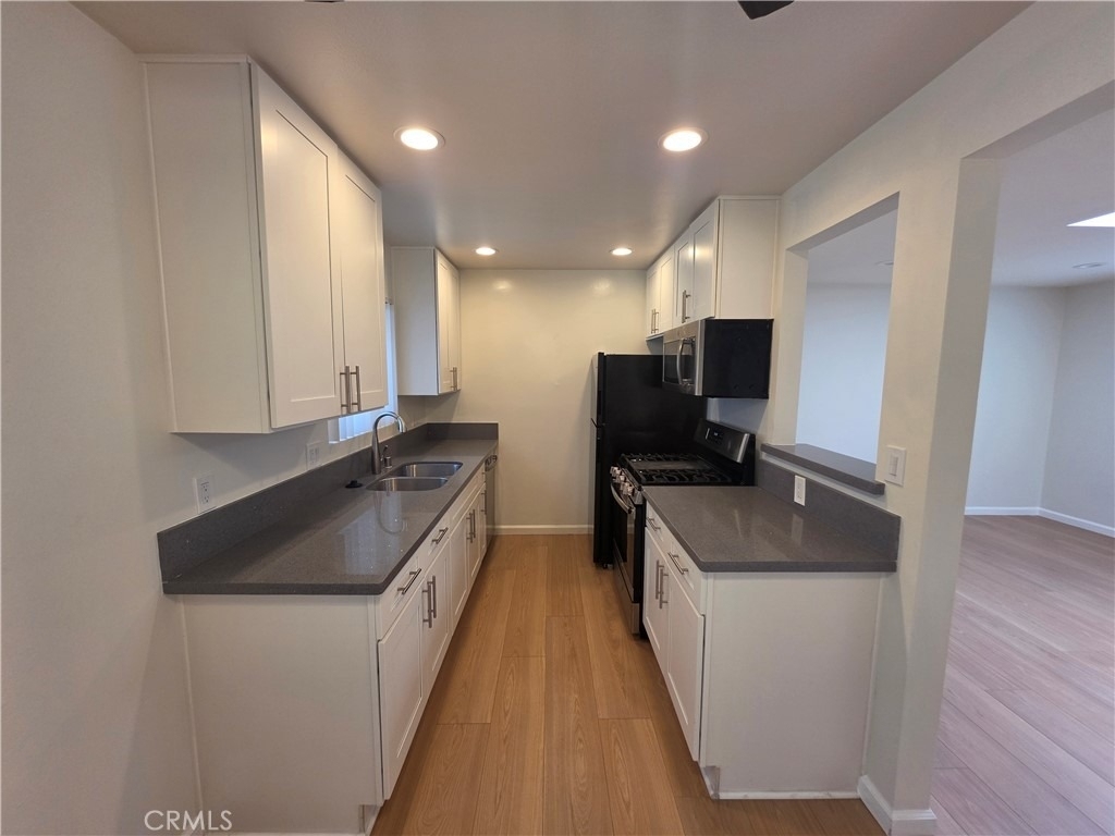 620 Geneva - Photo 2