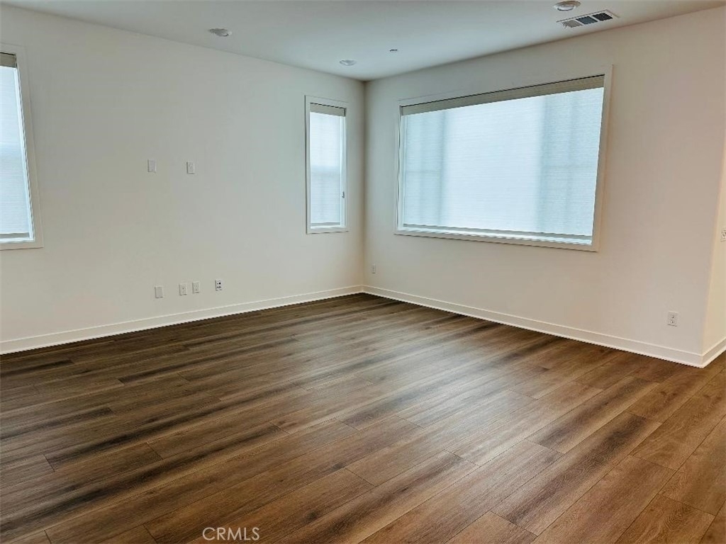 32445 Combine Dr - Photo 2