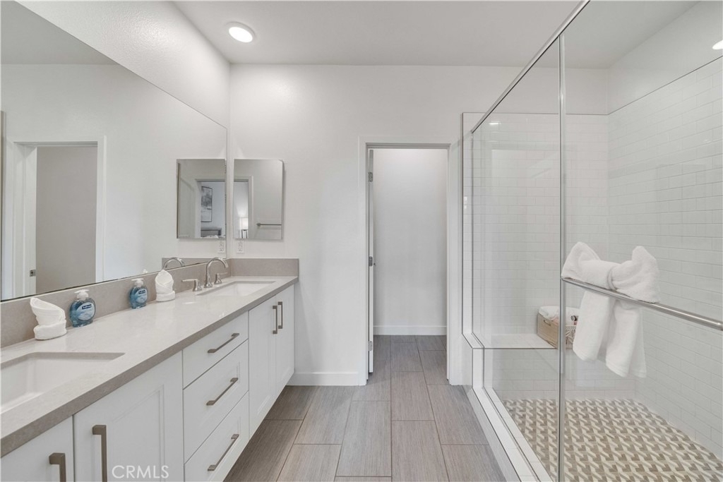 769 Doheny - Photo 31