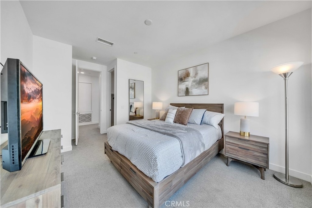 769 Doheny - Photo 25