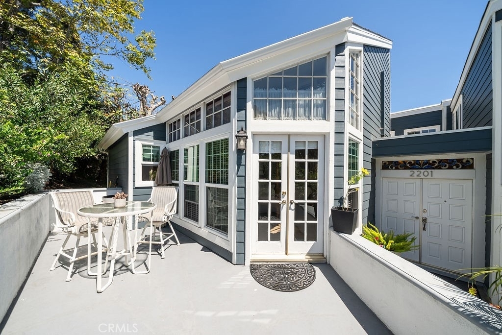 2210 Bridge - Photo 4