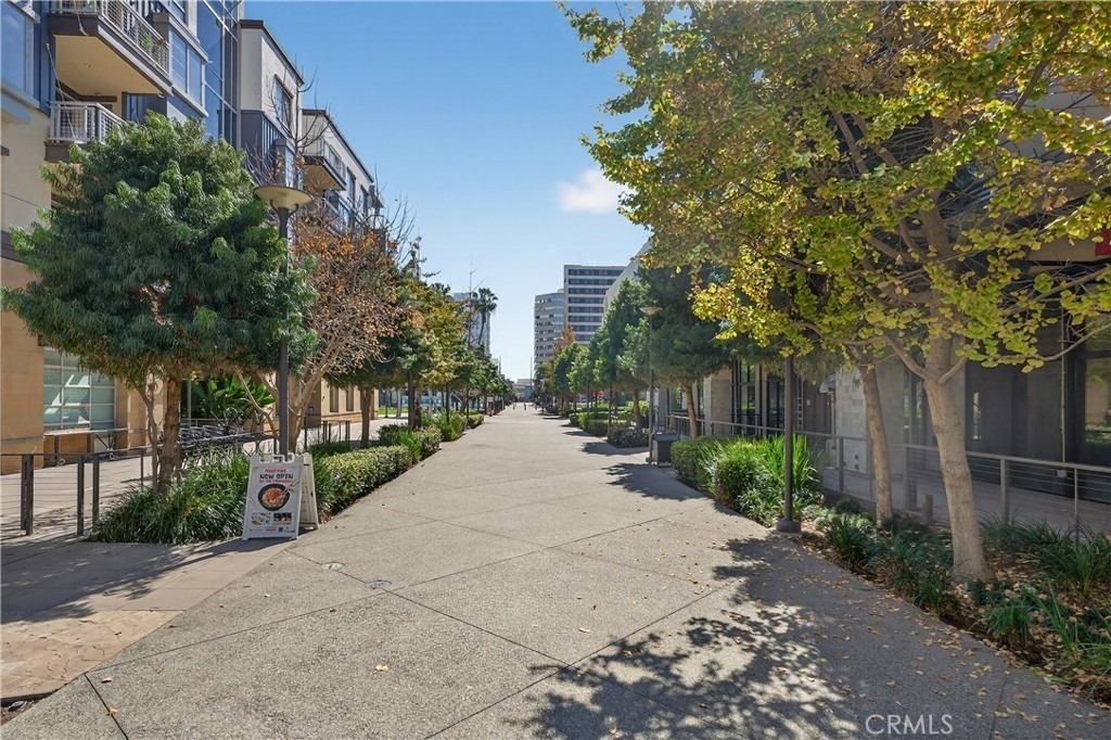 150 The Promenade N - Photo 41