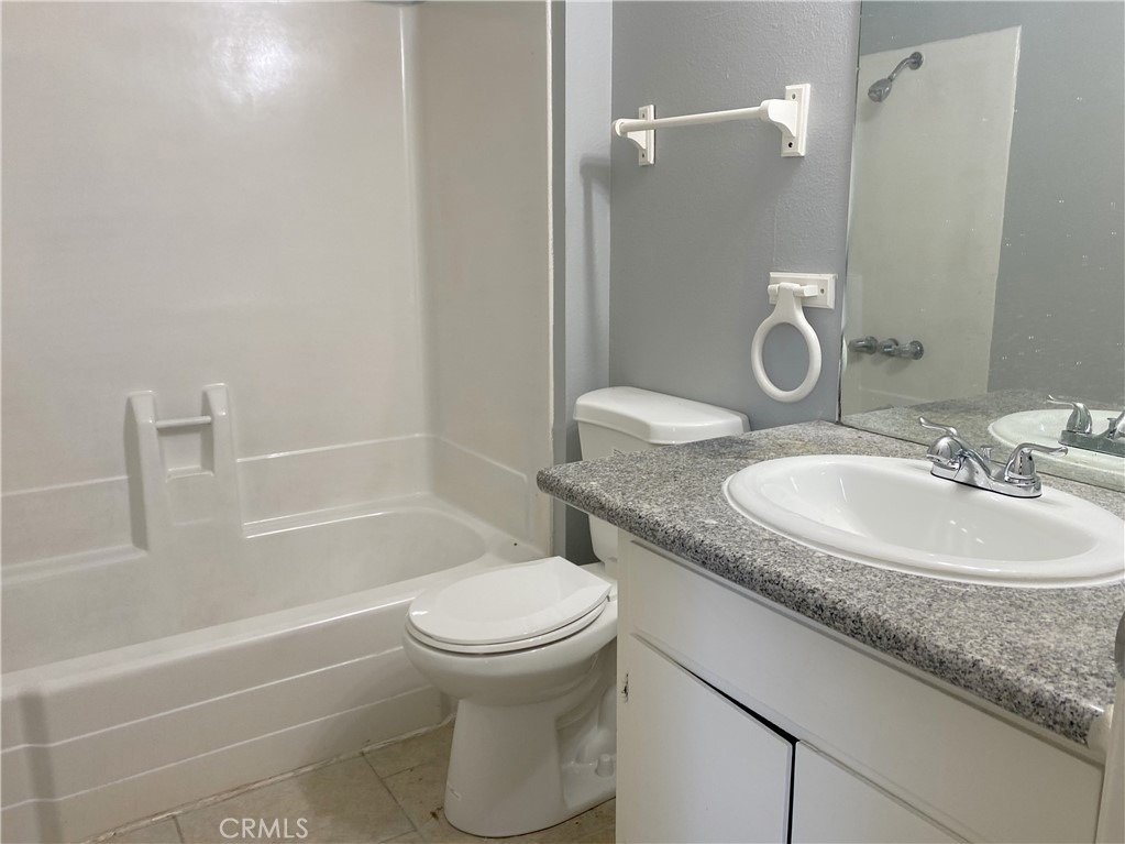 3891 Locust Street - Photo 5