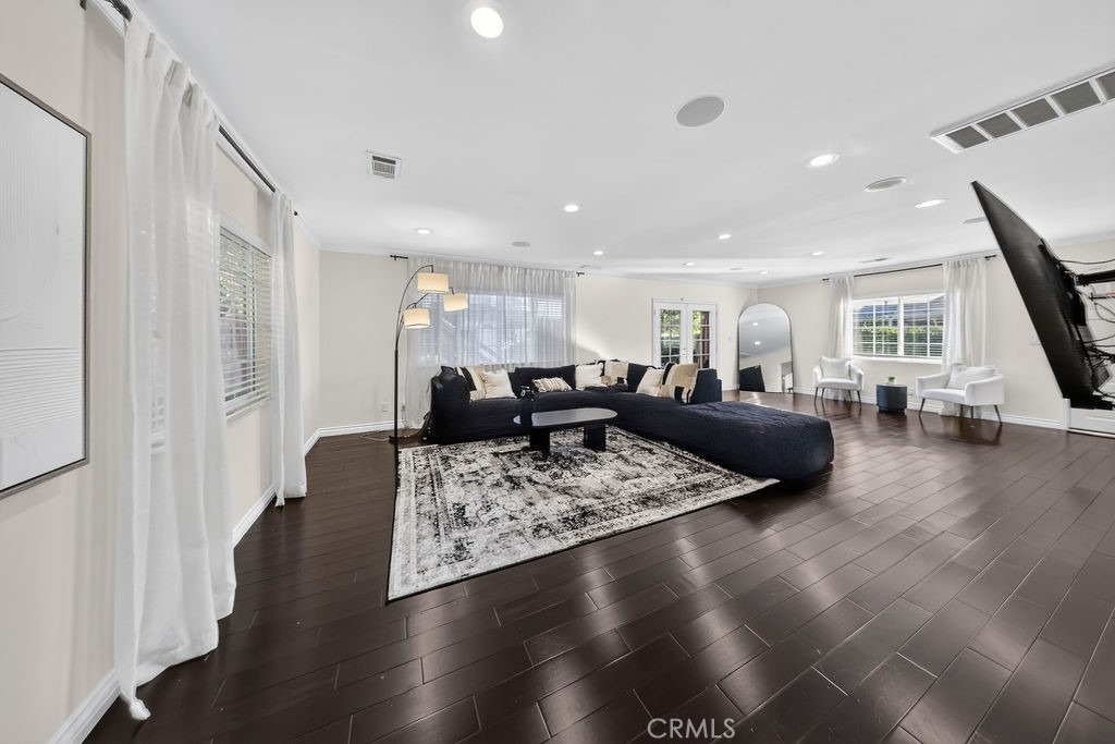 1256 Irving Avenue - Photo 11