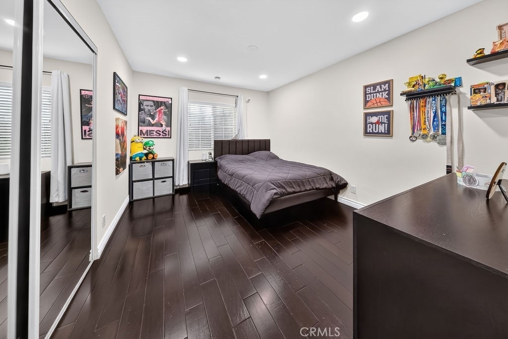 1256 Irving Avenue - Photo 26