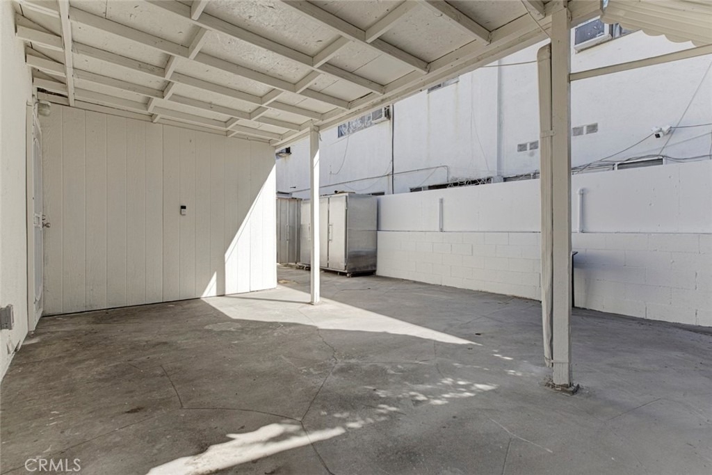 7406 Radford - Photo 18