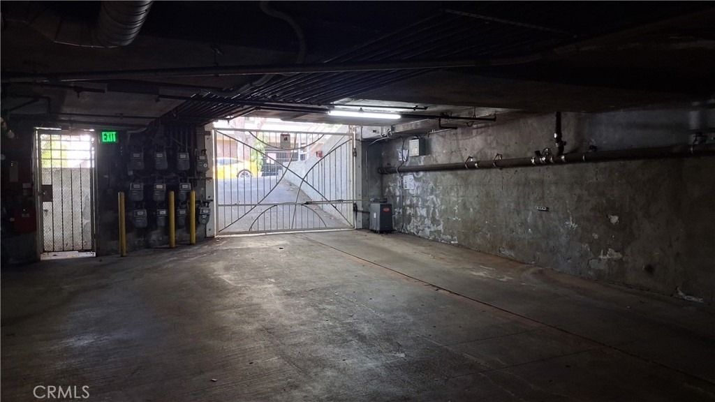 1328 N Columbus Avenue - Photo 29