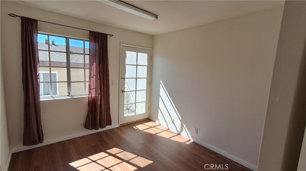 1328 N Columbus Avenue - Photo 18