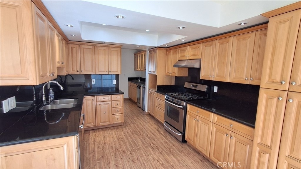 1328 N Columbus Avenue - Photo 7