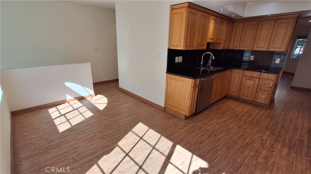 1328 N Columbus Avenue - Photo 11