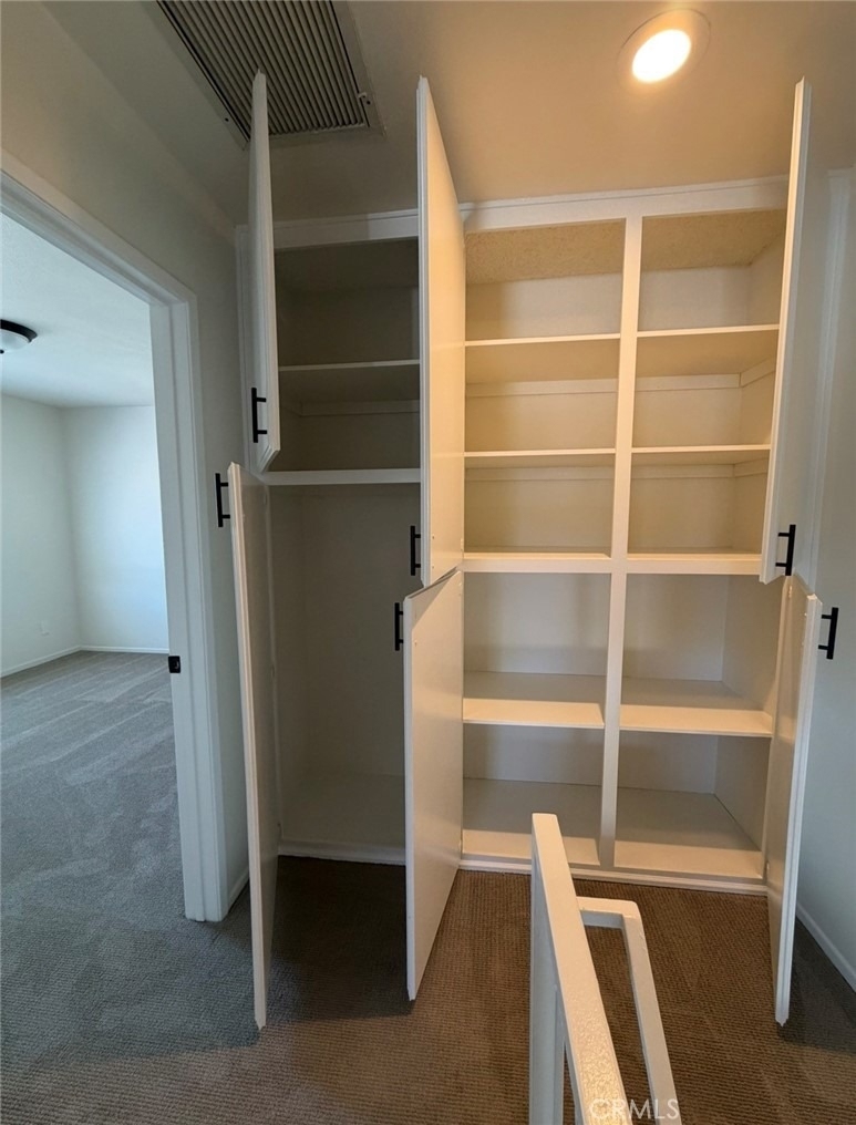 7601 Newlin Ave - Photo 3