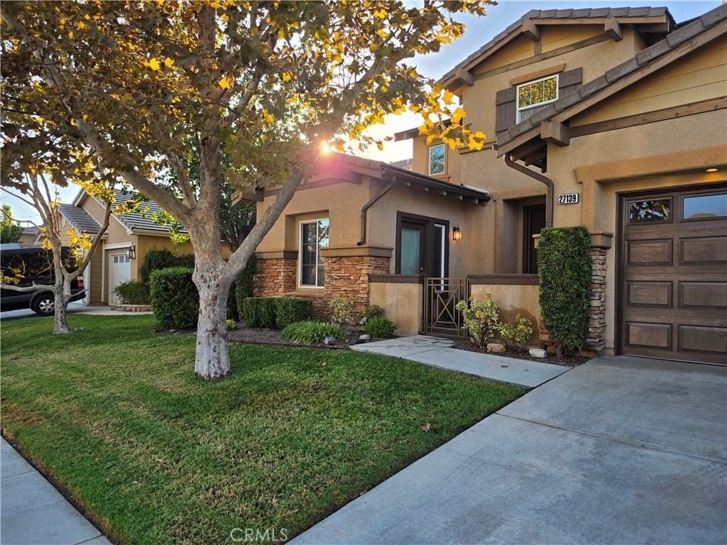 27139 Tube Rose Street - Photo 2