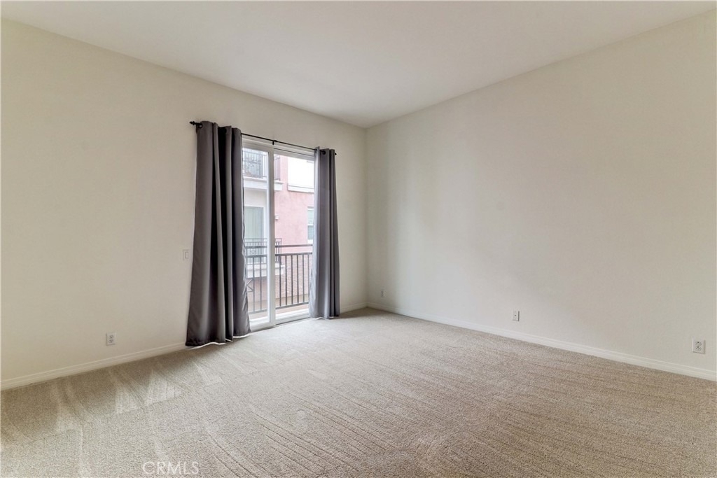 706 W First Street - Photo 10