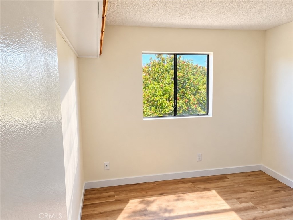 344 Vine Street - Photo 9