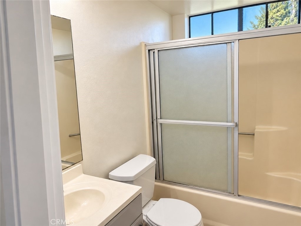 344 Vine Street - Photo 10