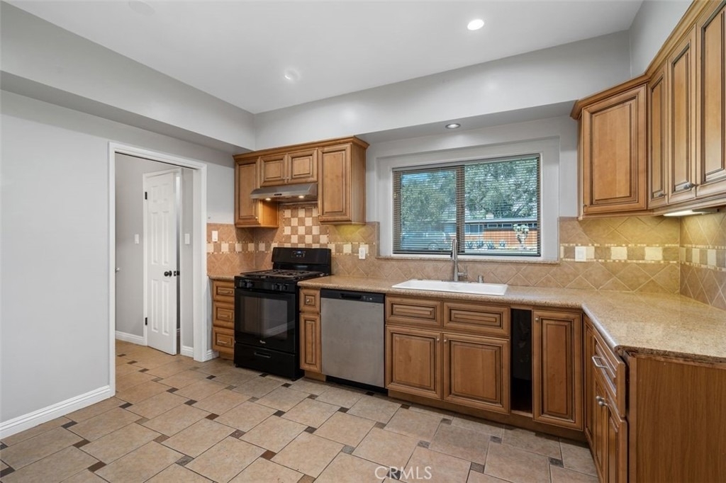 1141 Oakwood Drive - Photo 14