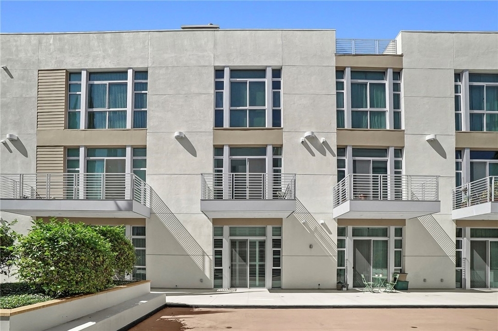 238 S Arroyo Pkwy - Photo 13