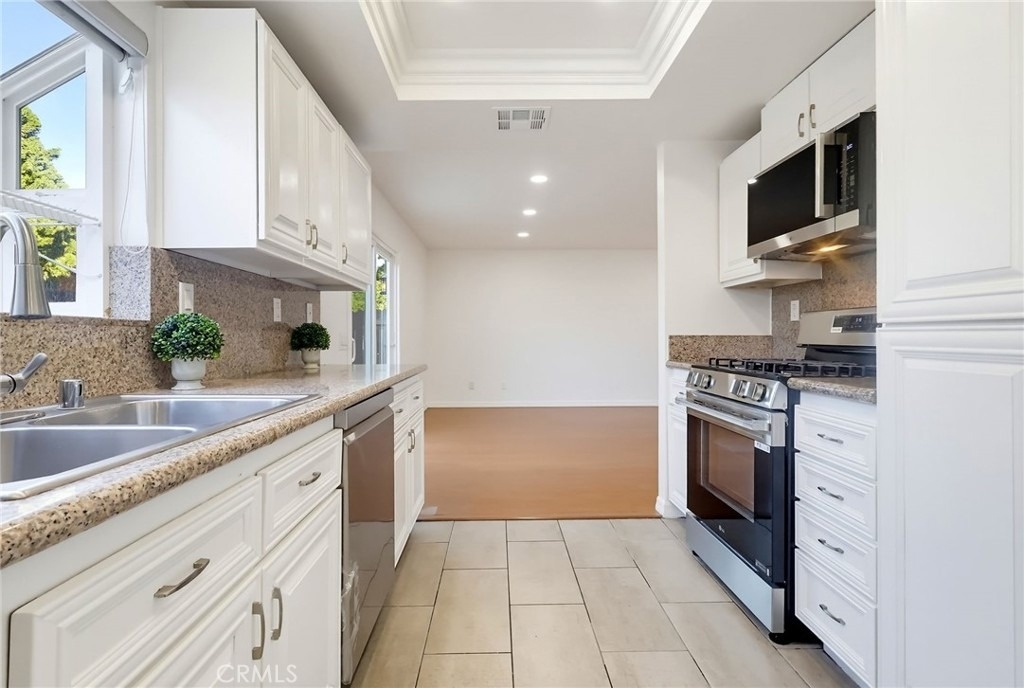 5312 Bartlett - Photo 11