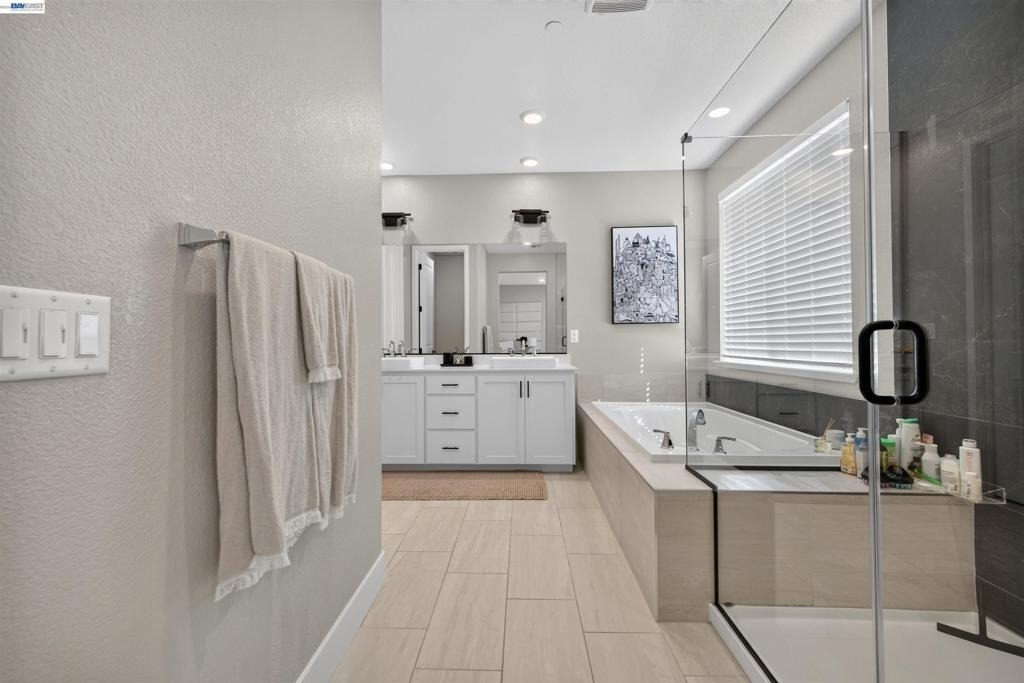 2400 Azure Pl - Photo 24