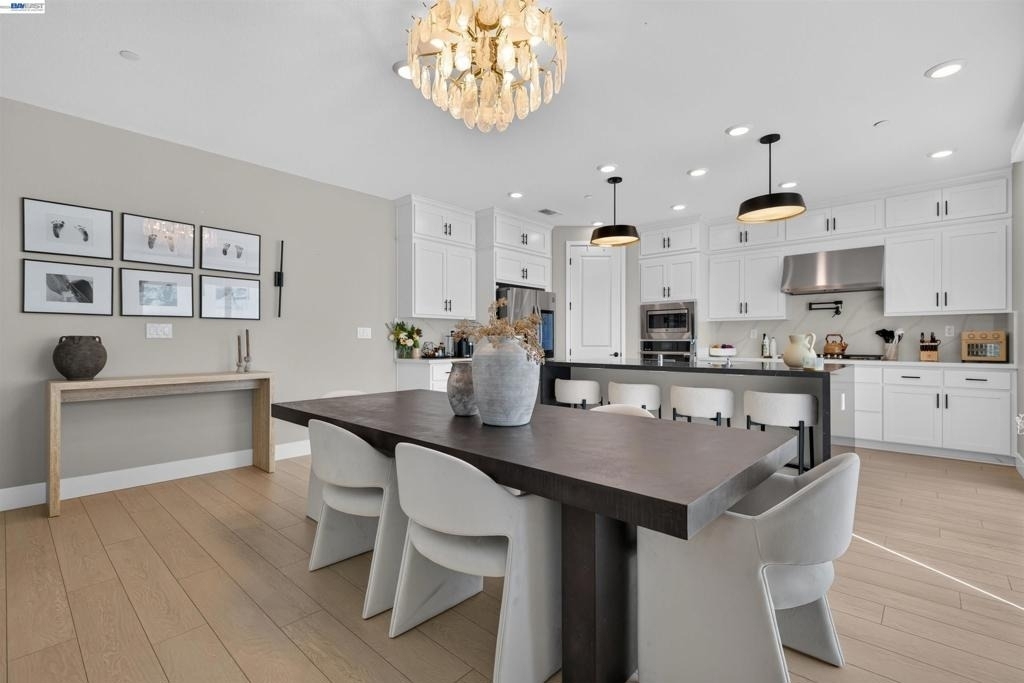 2400 Azure Pl - Photo 8