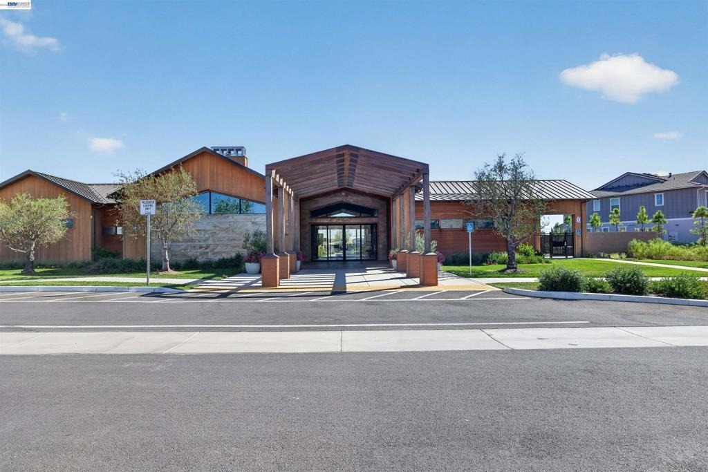 2400 Azure Pl - Photo 29