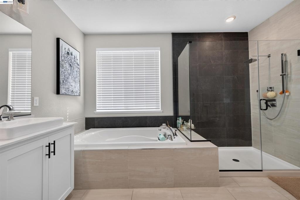 2400 Azure Pl - Photo 25
