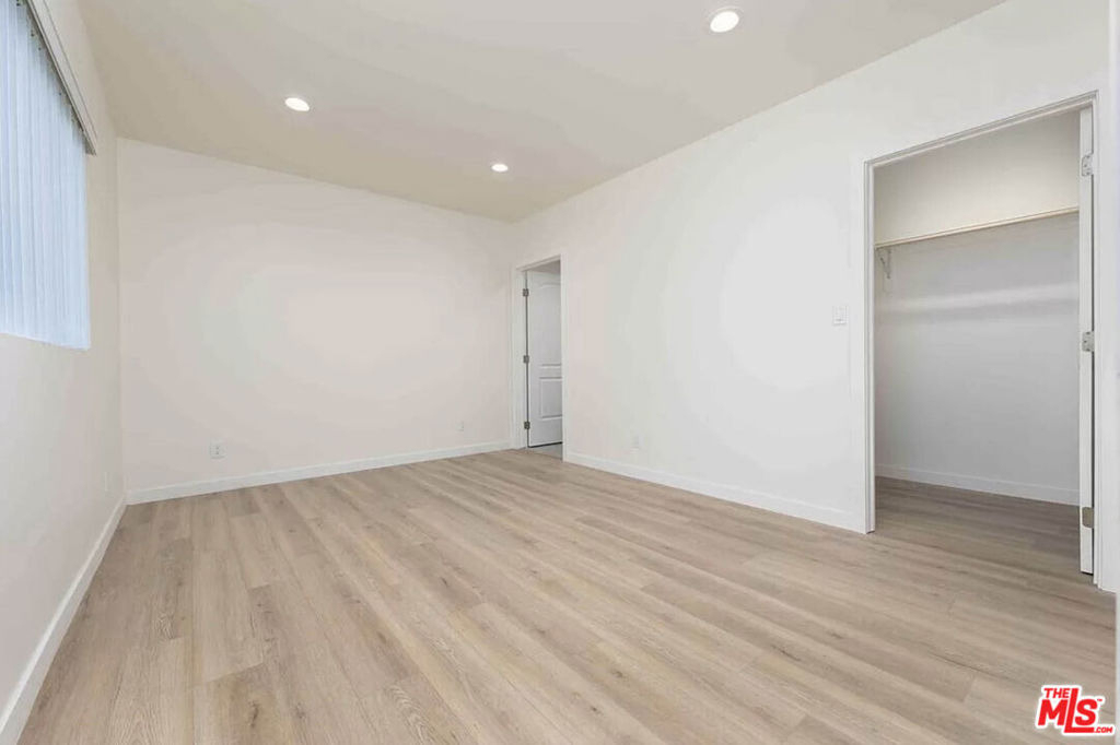 2101 S Burnside Avenue - Photo 15