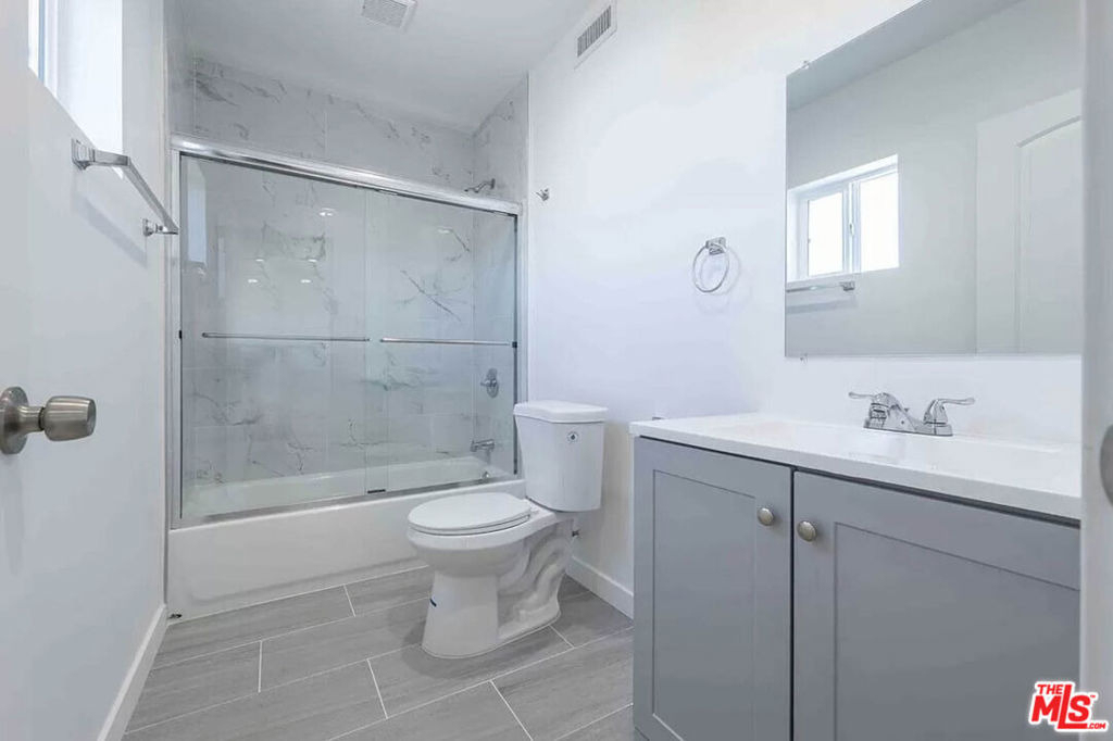 2101 S Burnside Avenue - Photo 14