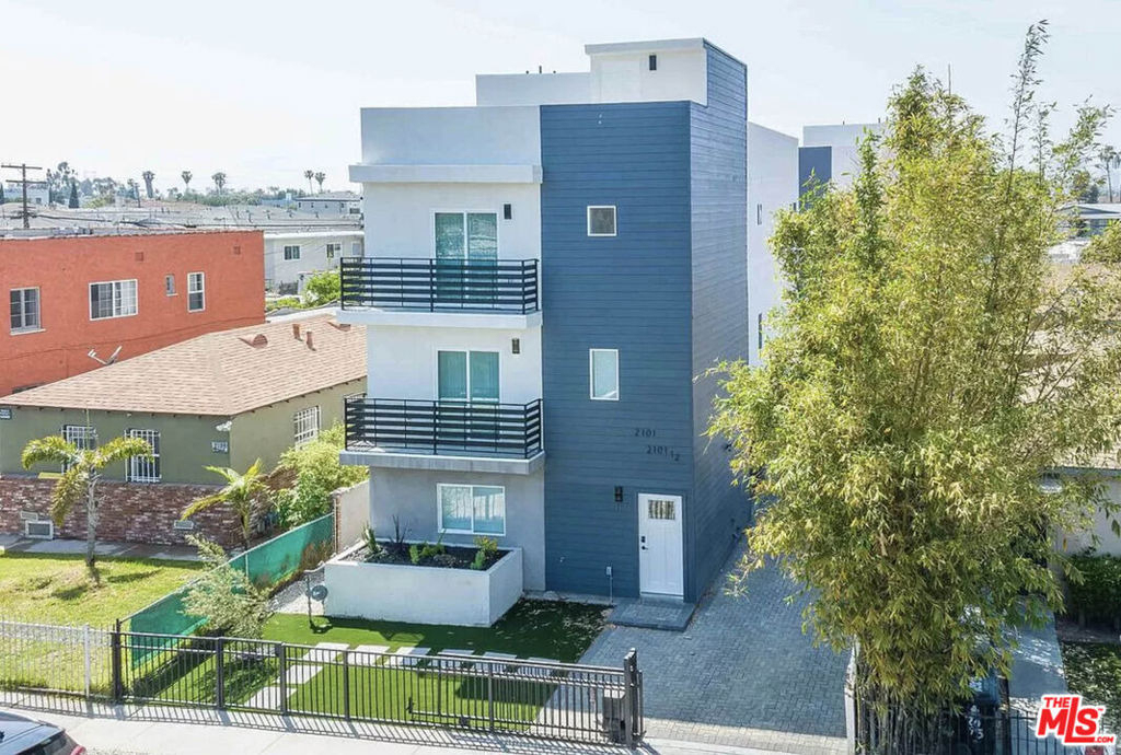 2101 S Burnside Avenue - Photo 25