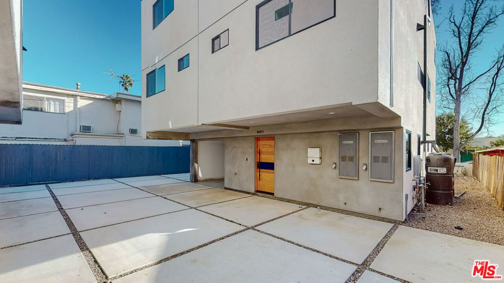 14423 Califa Street - Photo 34