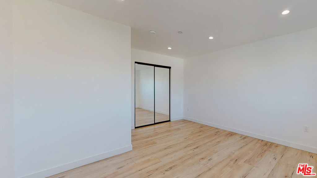 14423 Califa Street - Photo 23