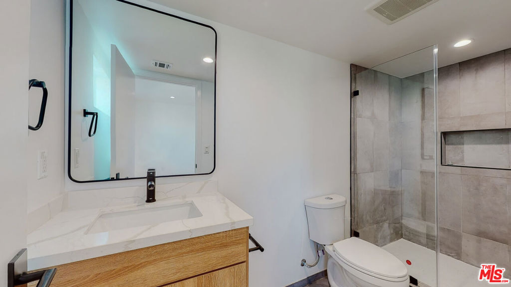 14423 Califa Street - Photo 25