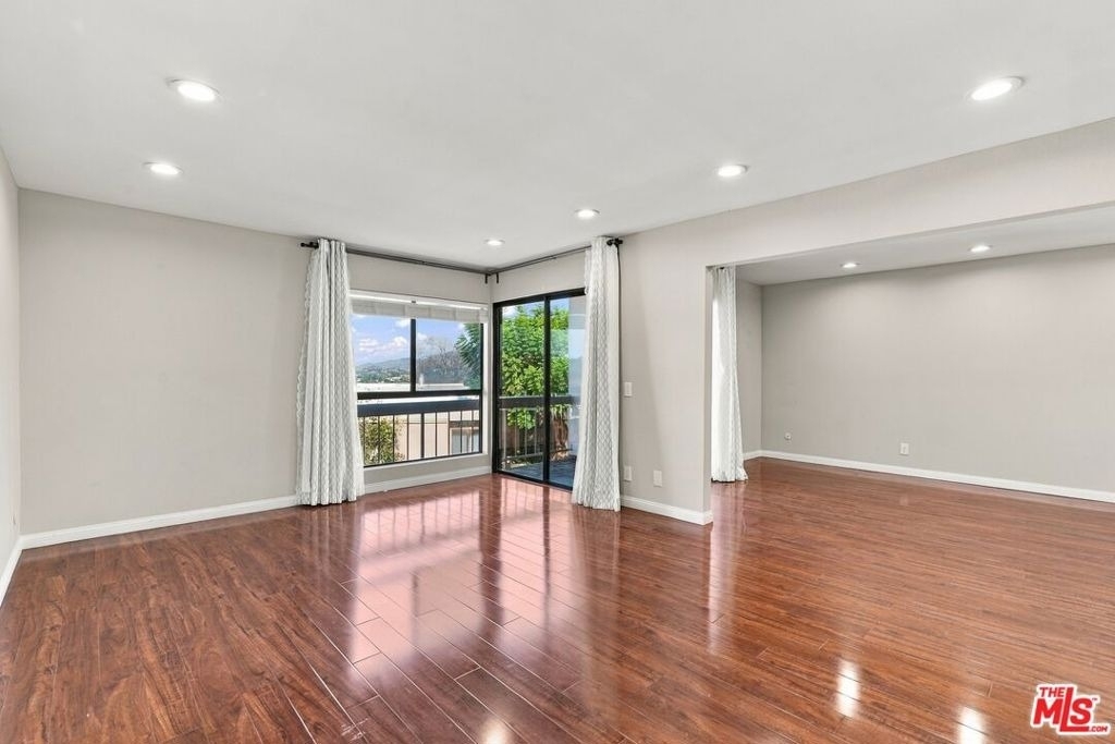 746 Portola Terrace - Photo 4