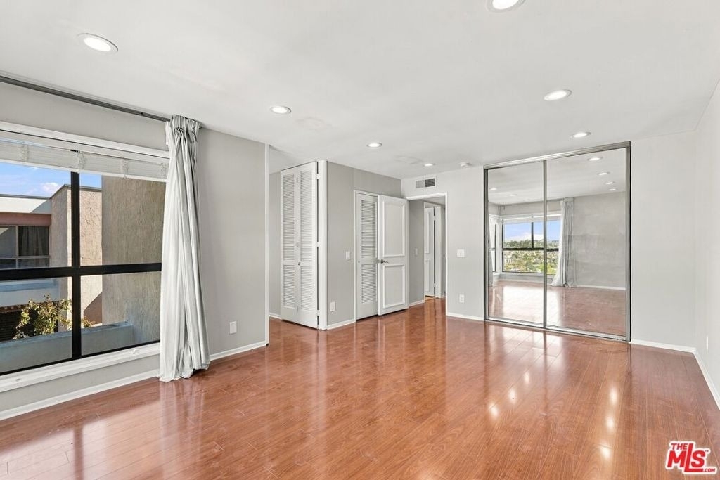 746 Portola Terrace - Photo 18