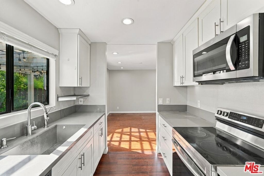 746 Portola Terrace - Photo 14