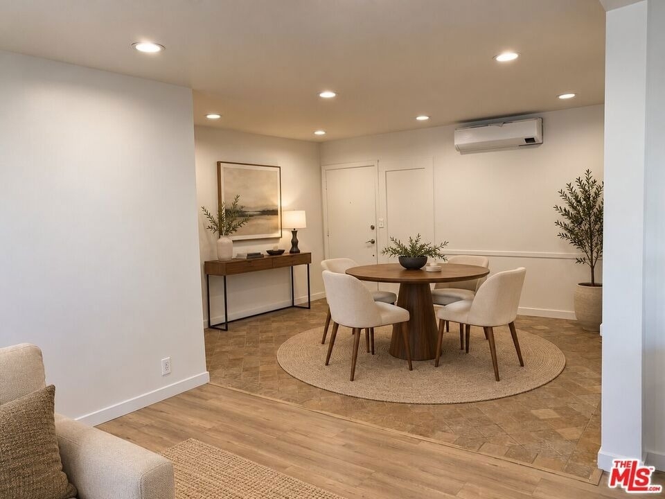 450 S Rexford Drive - Photo 3