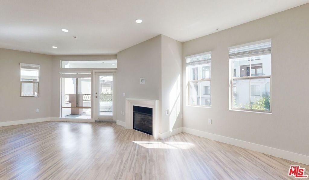 6240 W 3rd Street - Photo 3