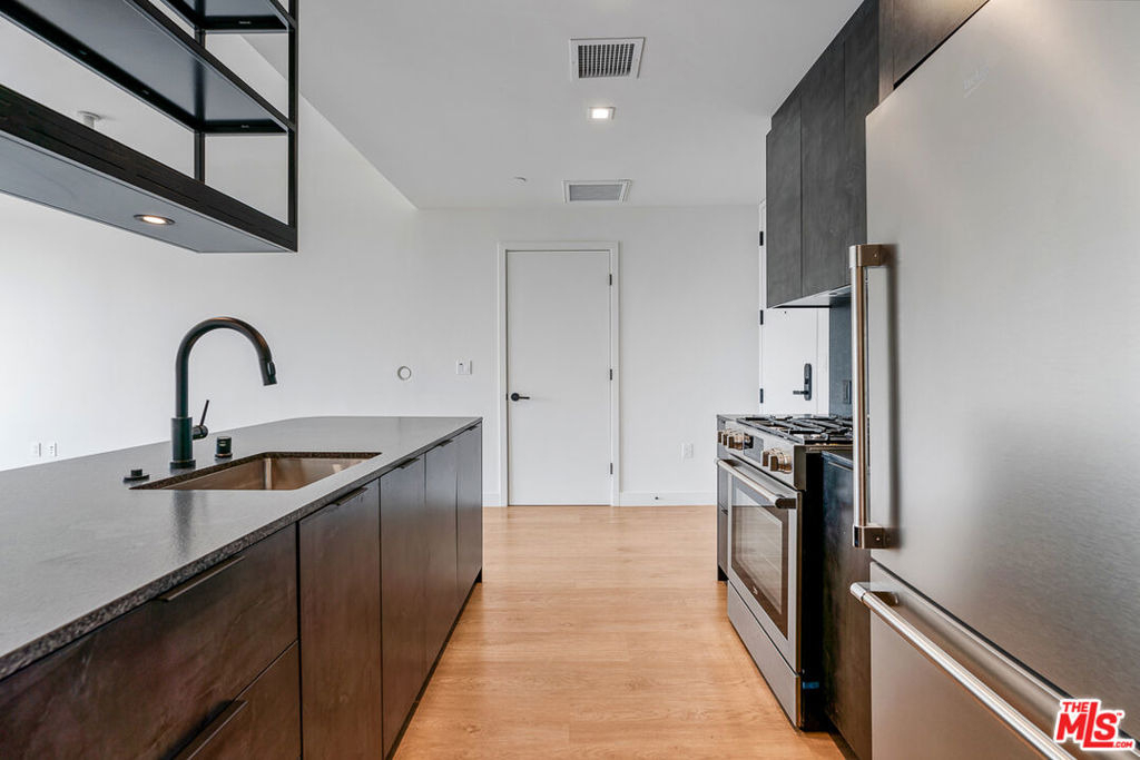 10700 Tabor Street - Photo 3