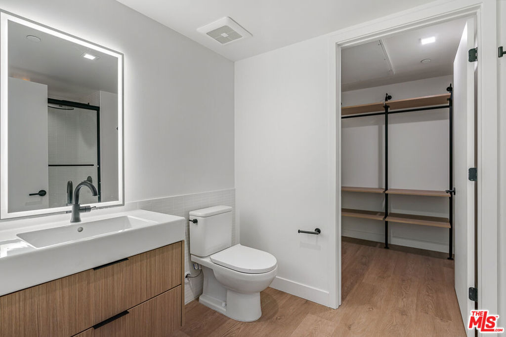 10700 Tabor Street - Photo 12