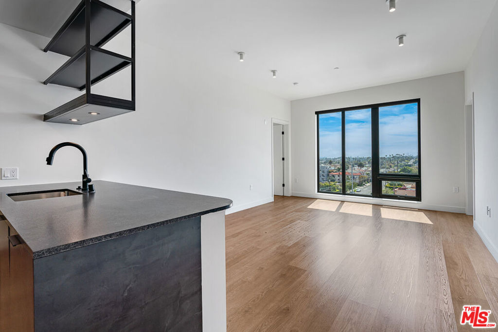 10700 Tabor Street - Photo 4