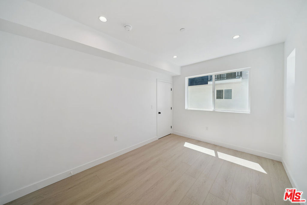 5655 Case Avenue - Photo 15