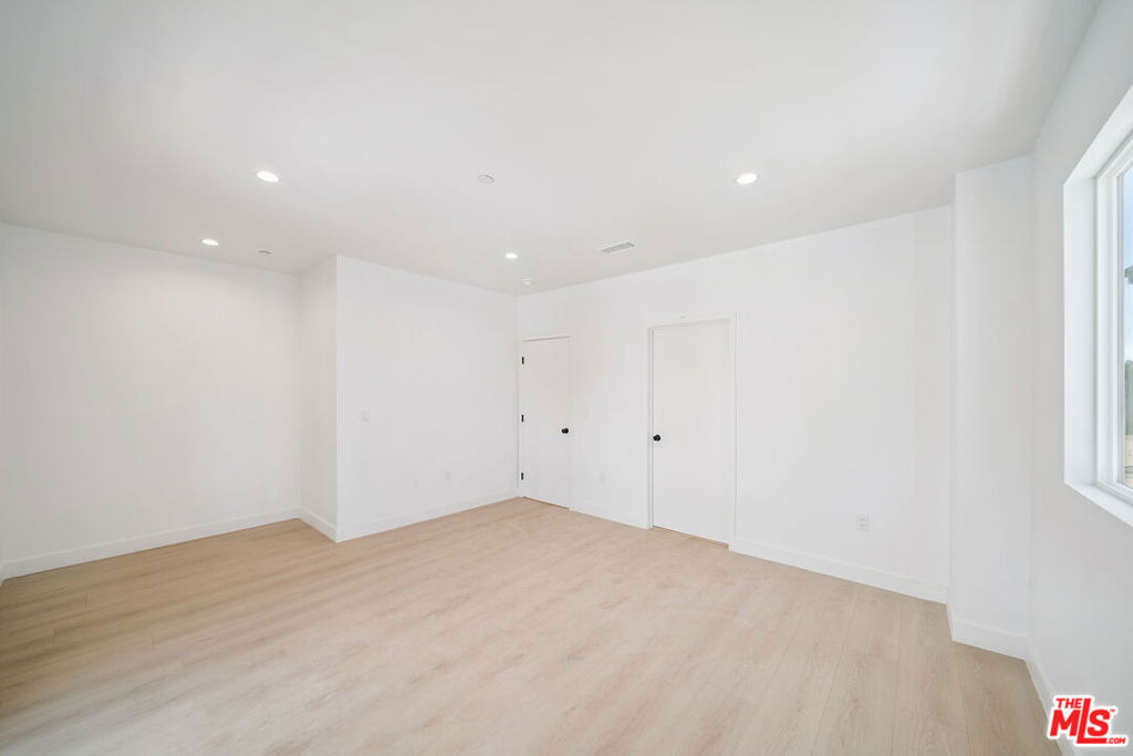5655 Case Avenue - Photo 10