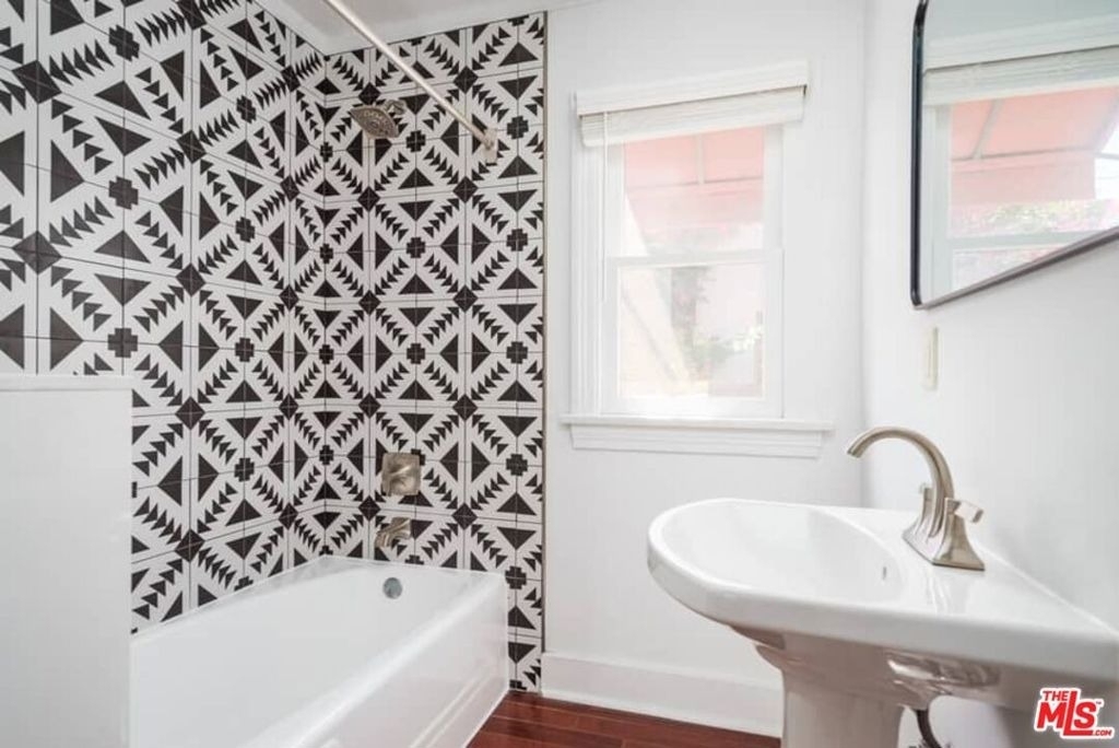 3402 Glenhurst Avenue - Photo 18