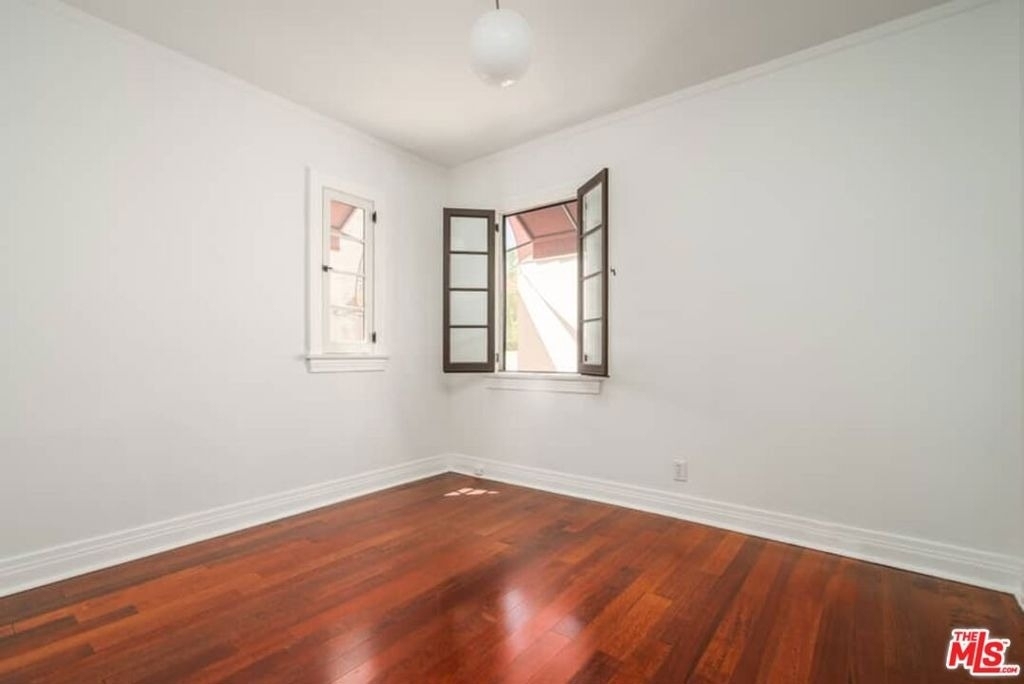 3402 Glenhurst Avenue - Photo 14