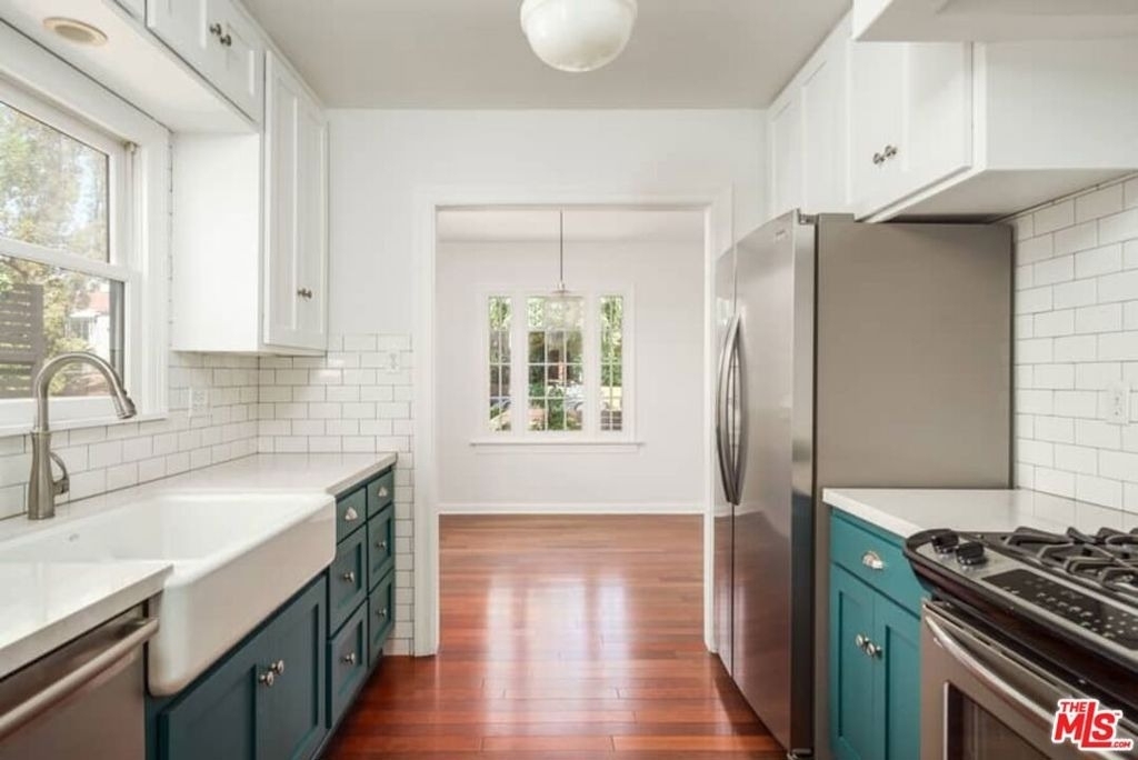3402 Glenhurst Avenue - Photo 11